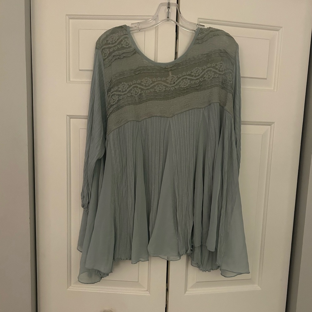 Free people oversized soft blue Elegant Women's Top xs